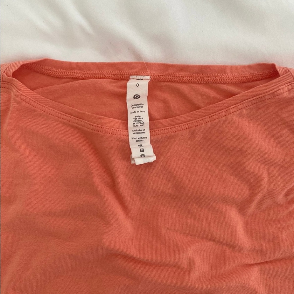 Lululemon Back In Action T-Shirt - Picture 4 of 4